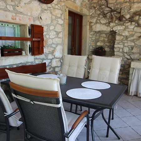 Ferienhaus Haus Salakova A Lovely Vintage Stone House